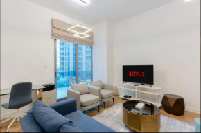 AWS Holiday Homes - Azure Retreat in Marina